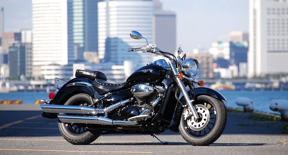 見せてもらおうか、連邦軍のモビルスーツの性能とやらを...!!